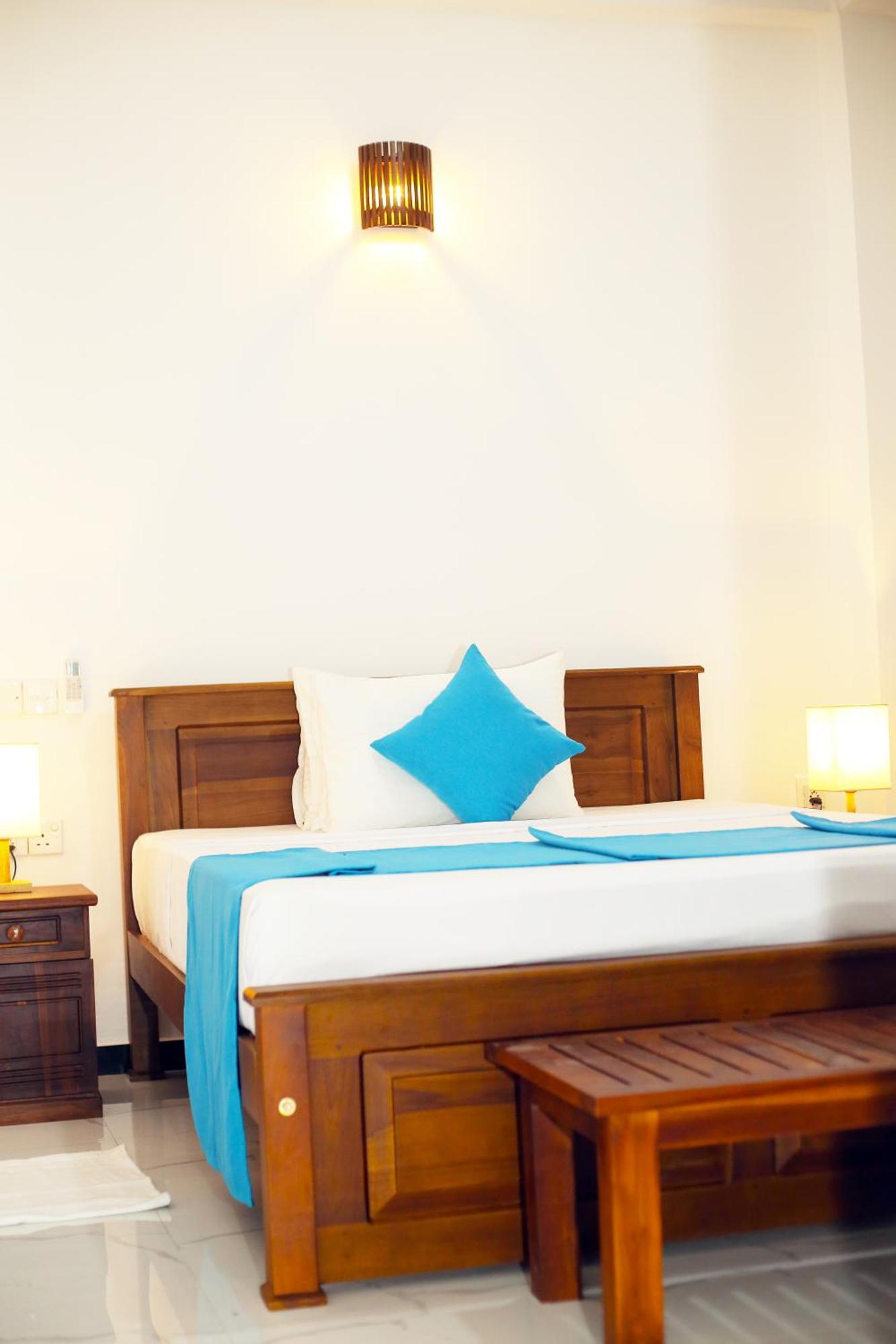 The Blue Haze Weligama Hotel Exterior photo